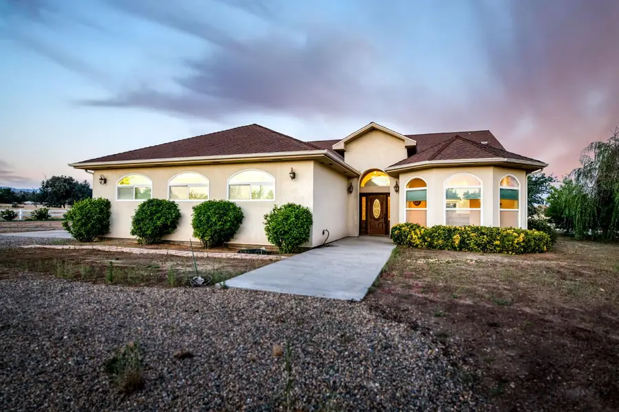 8584 N Madsen Avenue, Clovis, CA 93619 - #2