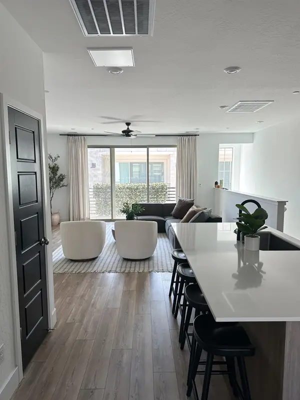 10968 N Honeysuckle Drive, Fresno, CA 93730