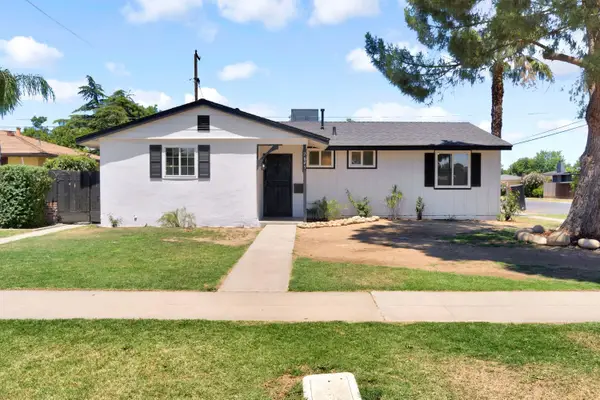 2845 E Swift Avenue, Fresno, CA 93726