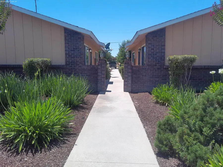 1721 Marion Street #F, Kingsburg, CA 93631 - #2