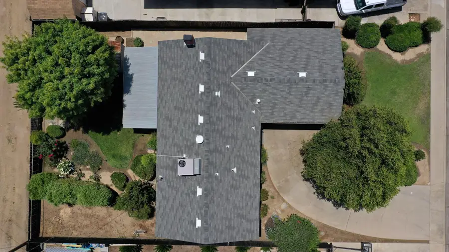 250 S Gloria, Dinuba, CA 93618 - #3