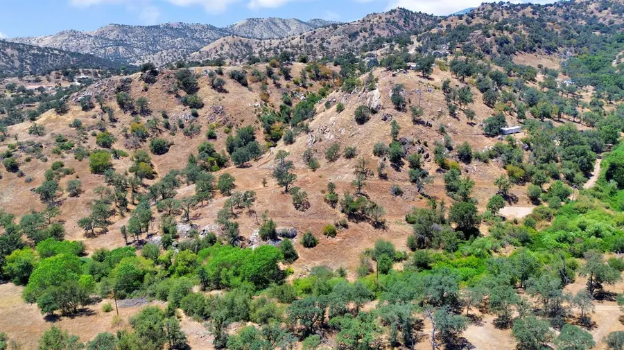 38867 Baywood Lane, Yokuts Valley, CA 93675 - #3