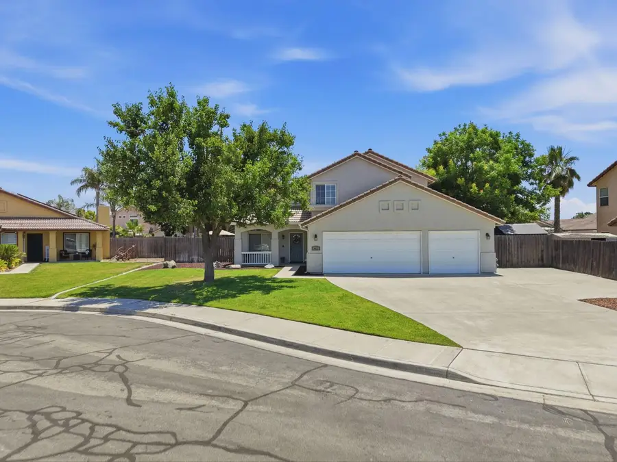 917 Margaret Circle, Hanford, CA 93230 - #2