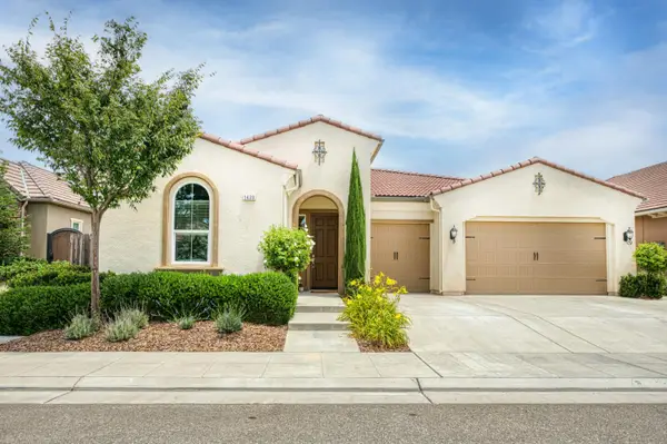 1439 N Maine Avenue, Clovis, CA 93619