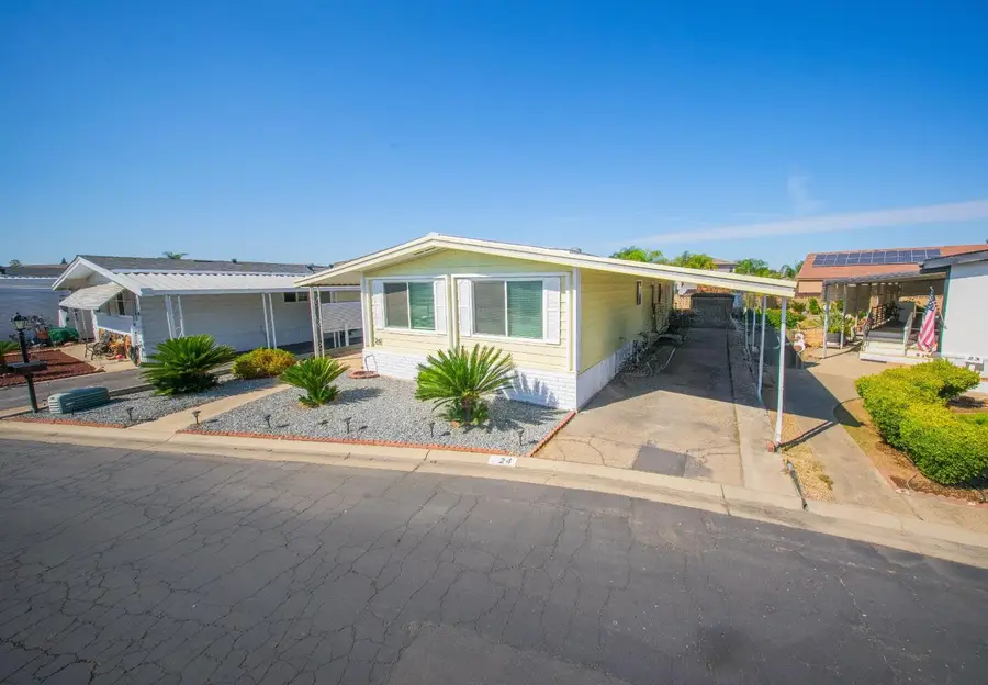 371 Bethel Avenue #24, Sanger, CA 93657 - #2