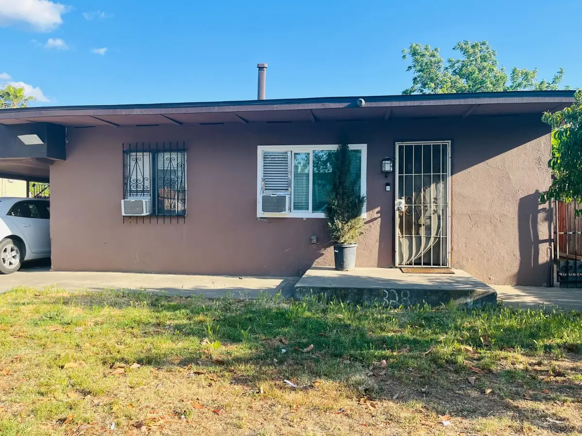 328 W Cleveland, Madera, CA 93638 - #1