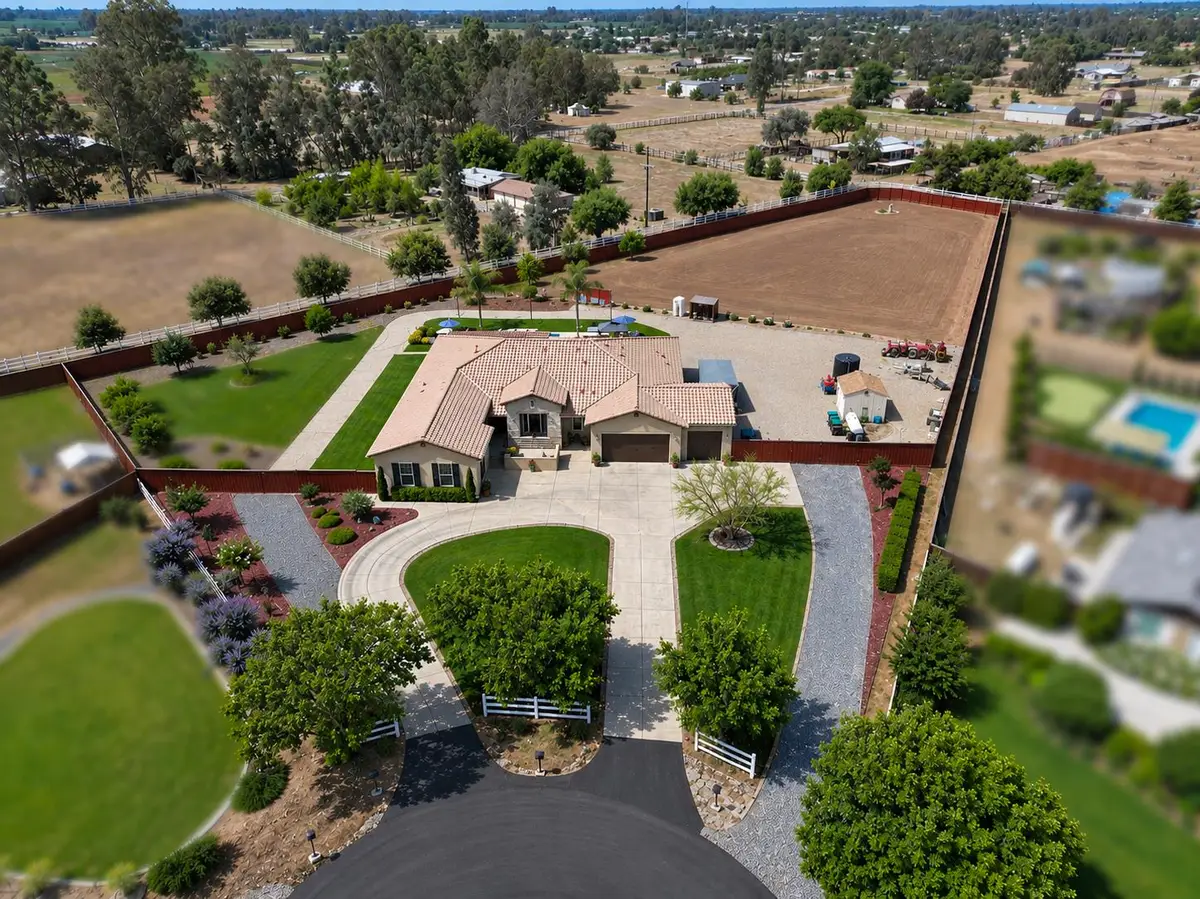 3741 N Mountain Hawk Court, Sanger, CA 93657 - #1