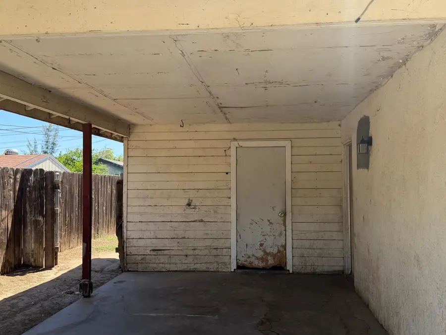 1255 Jordan, Hanford, CA 93230 - #3