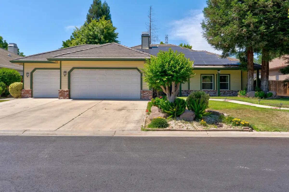 7090 Emerald Street, Chowchilla, CA 93610 - #1