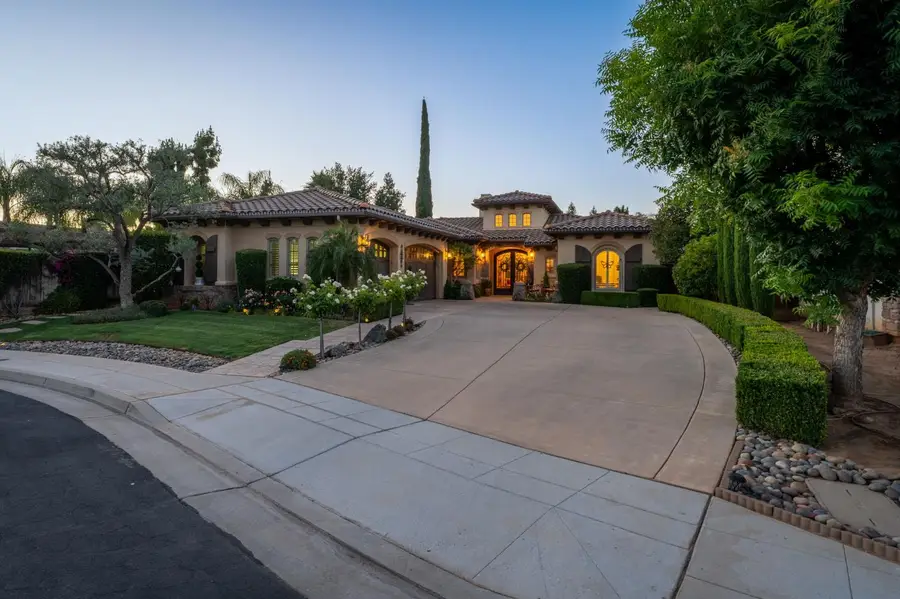 1823 Decatur Avenue, Clovis, CA 93611 - #2