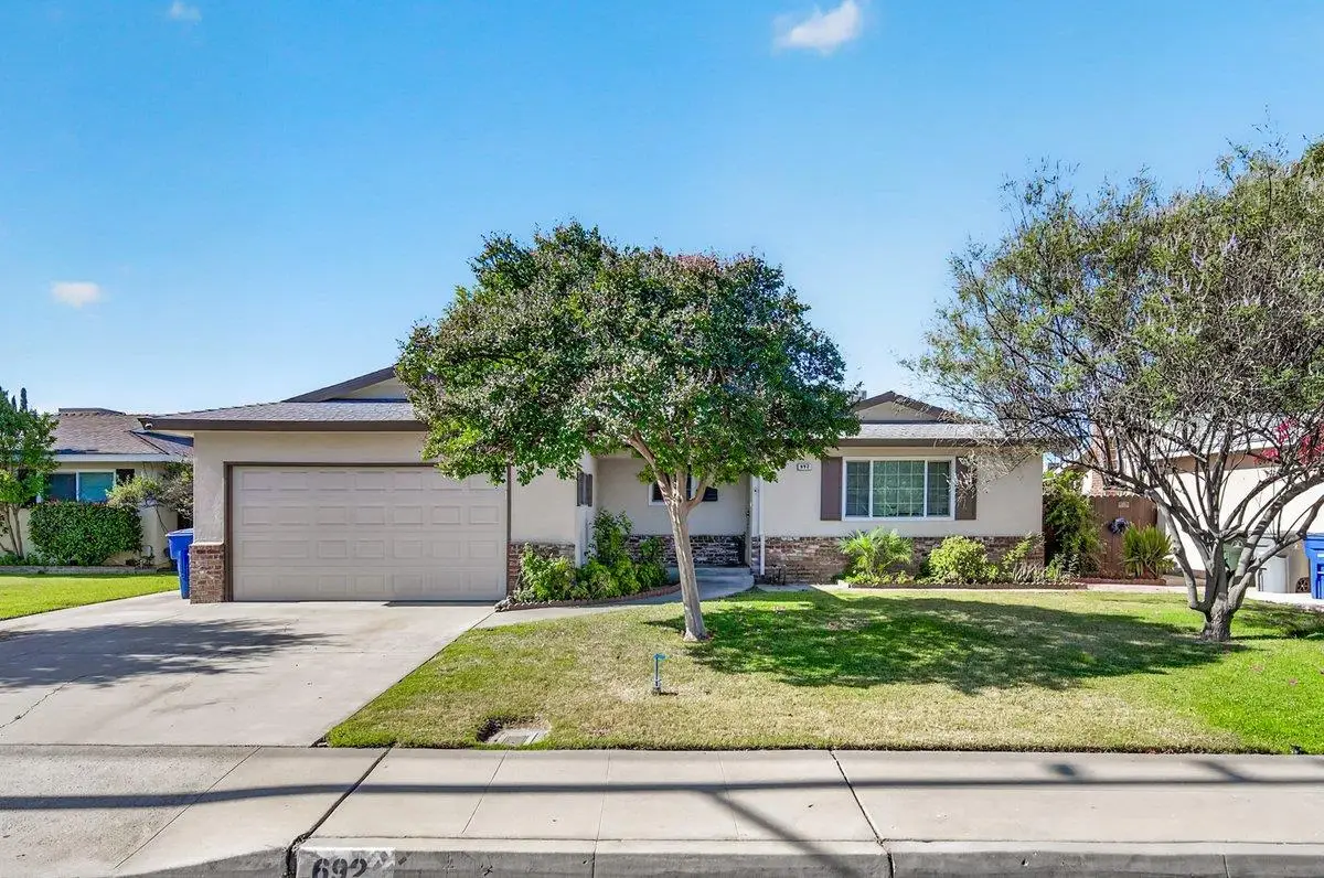 692 W Gettysburg Avenue, Clovis, CA 93612 - #1