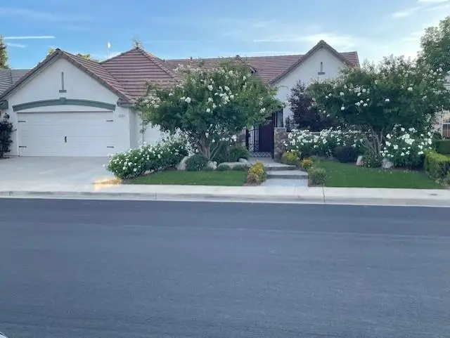 3320 Hanson Avenue, Clovis, CA 93611 - #2
