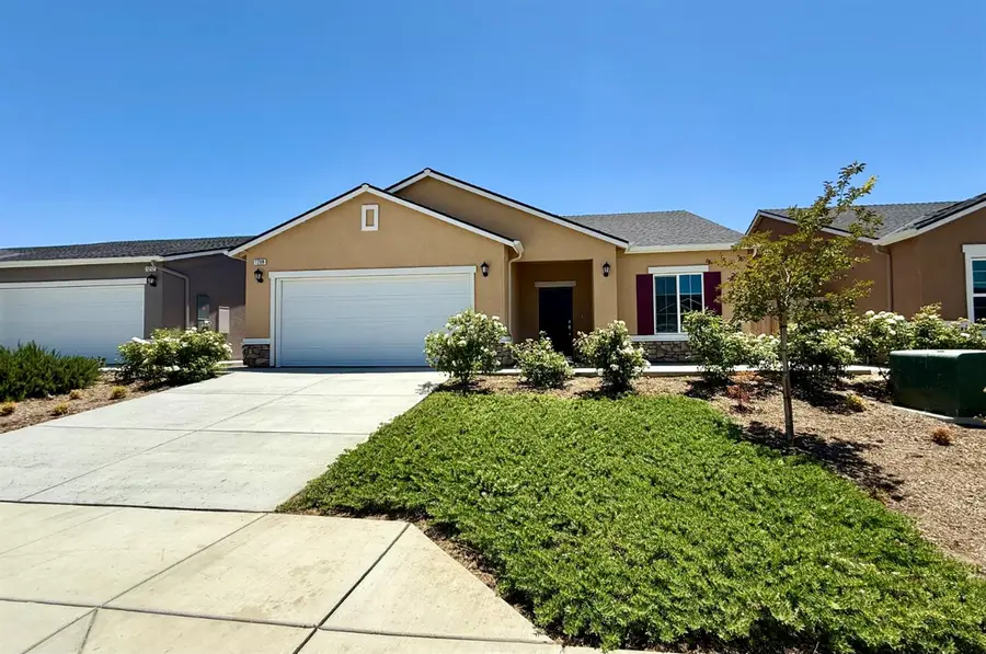 913 Grangeville Avenue, Avenal, CA 93204 - #3