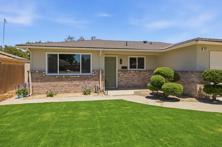641 Kern Street, Kingsburg, CA 93631 - #3