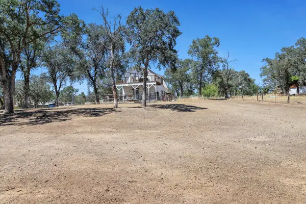 29696 Auberry Road, Prather, CA 93651