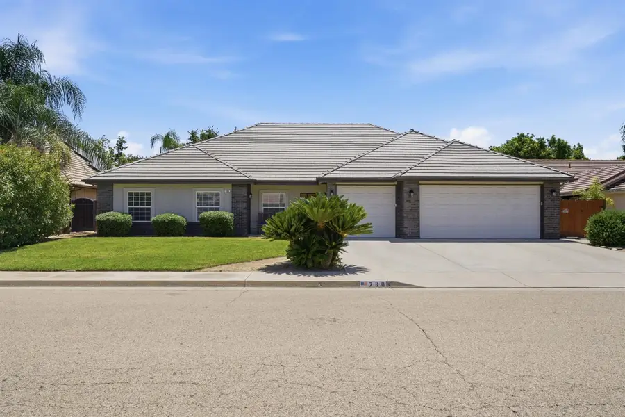 760 Hollow Way, Dinuba, CA 93618 - #2