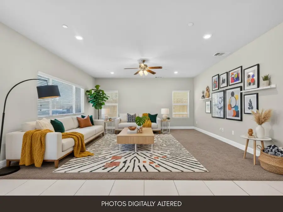 5281 N Phoenix Avenue, Fresno, CA 93723 - #2