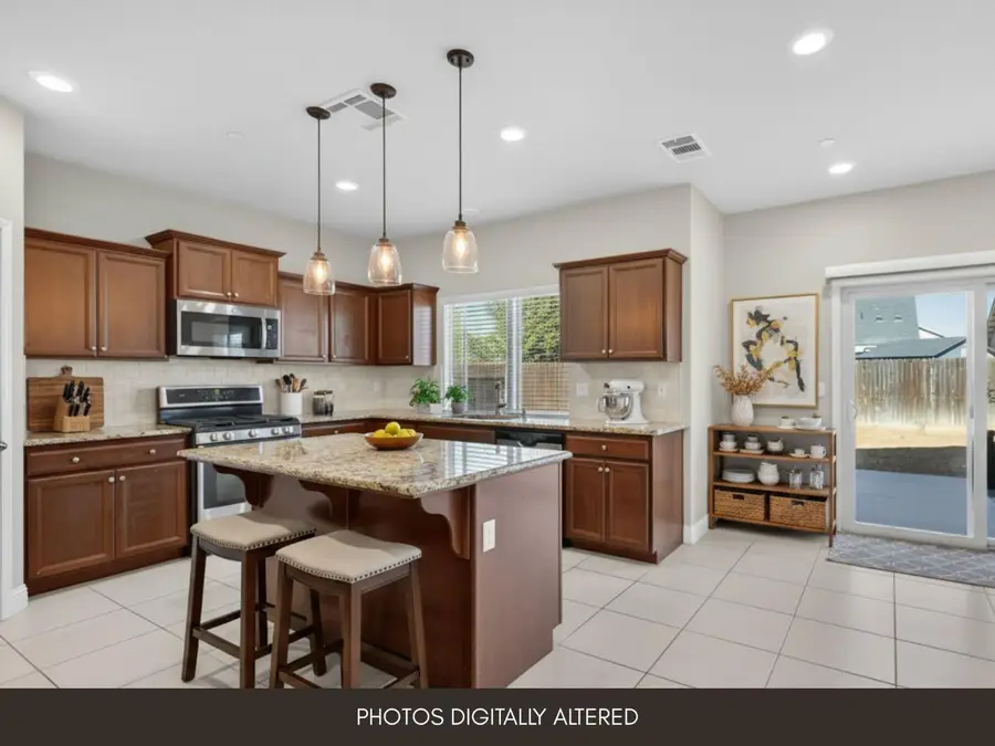 5281 N Phoenix Avenue, Fresno, CA 93723 - #3