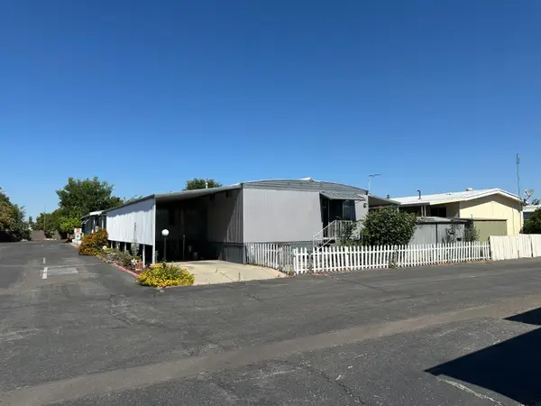 1724 Minnewawa Avenue #225, Clovis, CA 93612