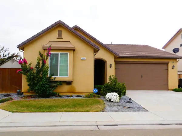3098 Wrenwood Ave, Clovis, CA 93619