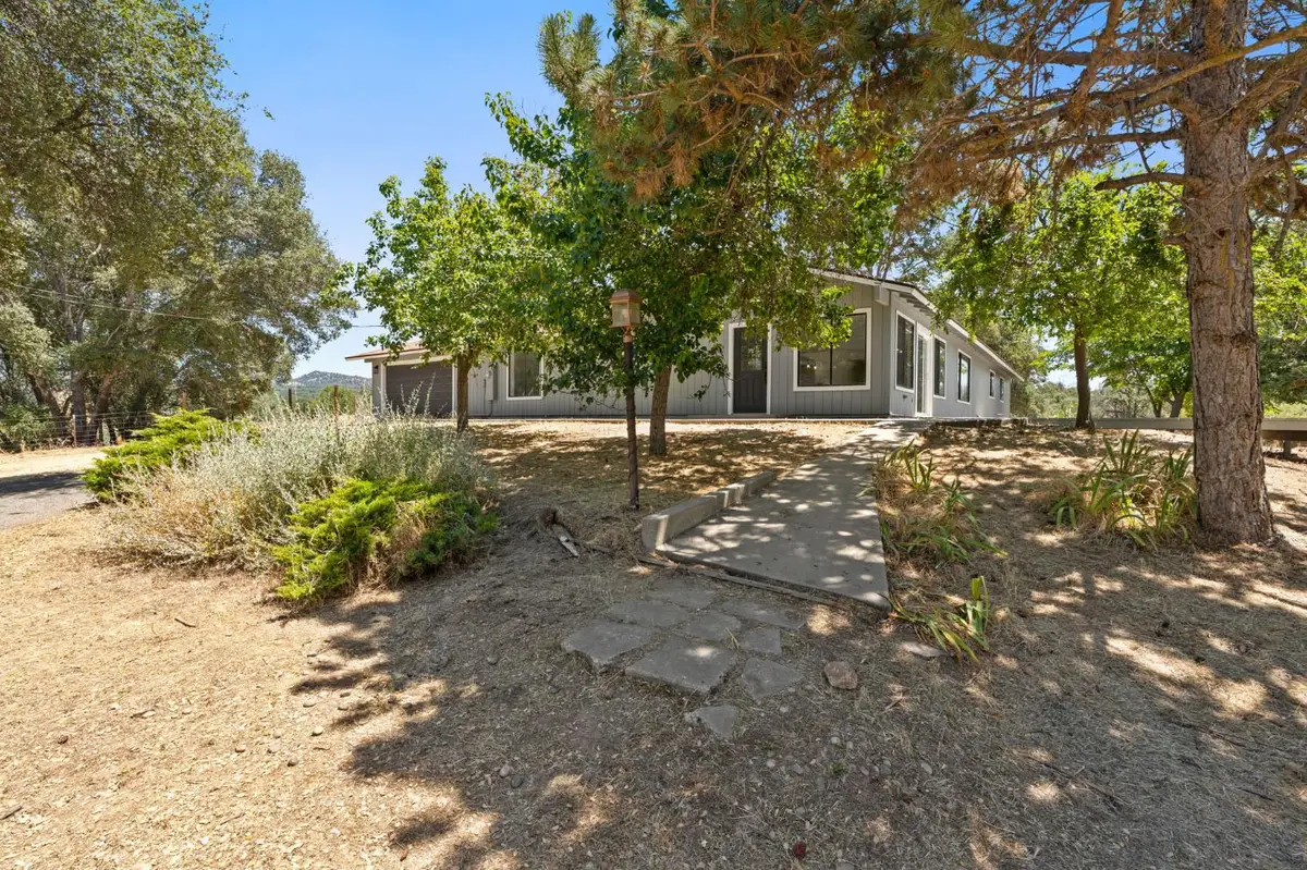 32157 Navajo, Coarsegold, CA 93614 - #1