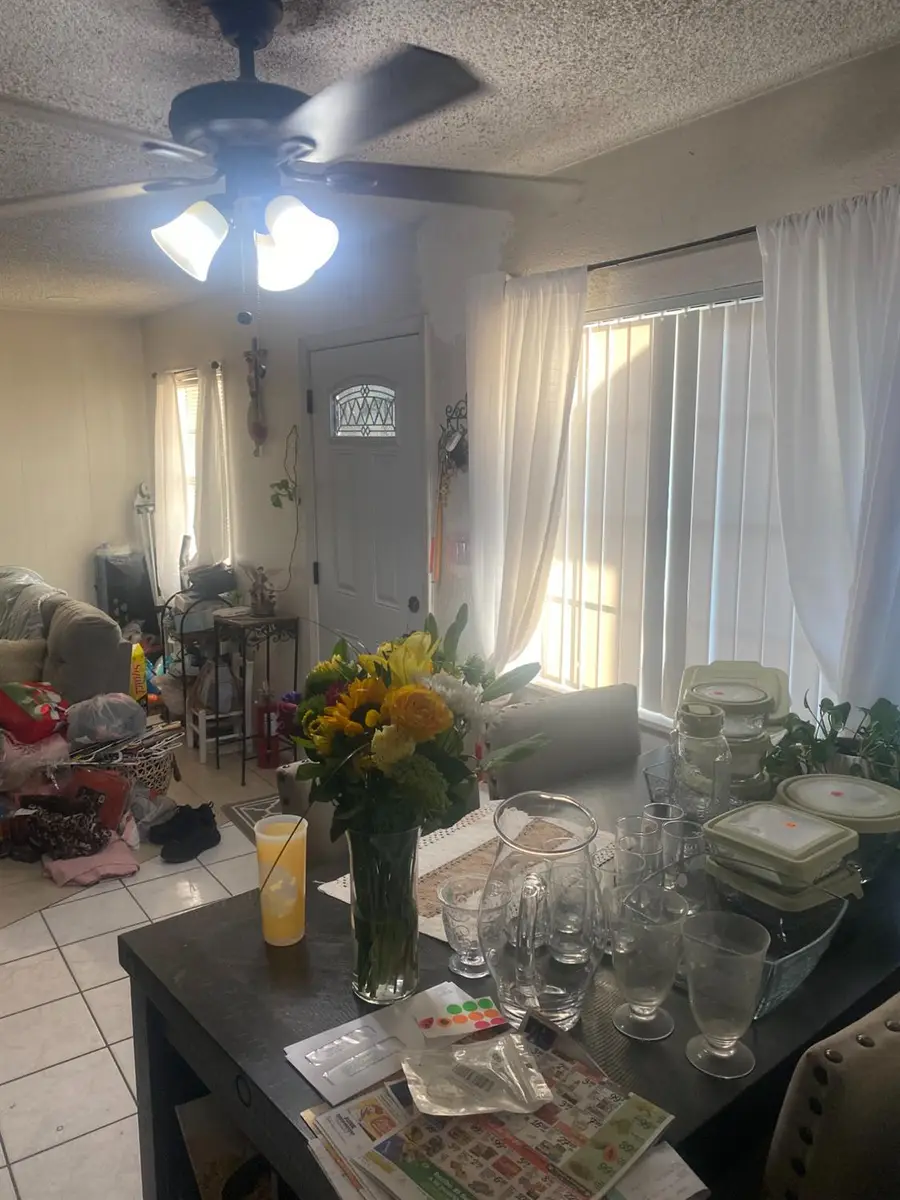 2037 S Hazelwood Boulevard, Fresno, CA 93702 - #3