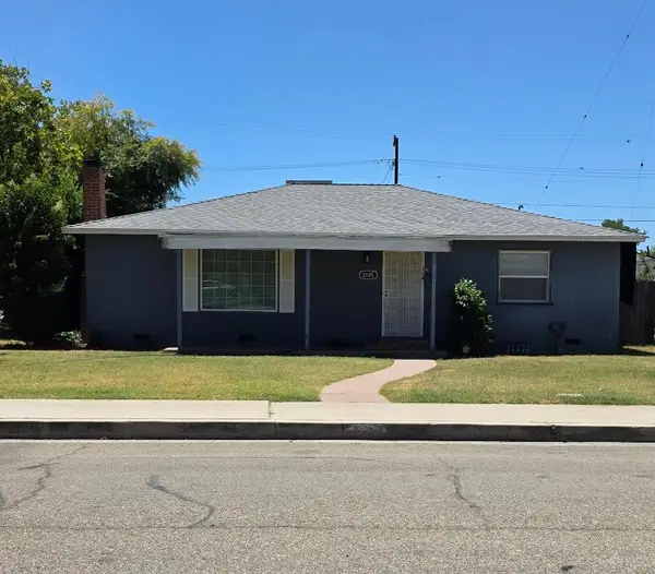 2105 Cypress Street, Selma, CA 93662