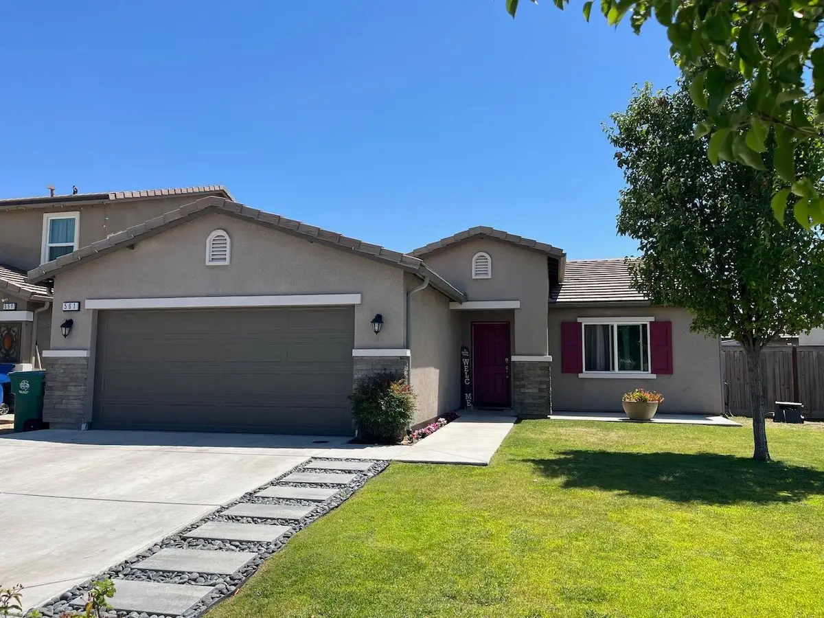 561 Fir Avenue, Sanger, CA 93657 - #1