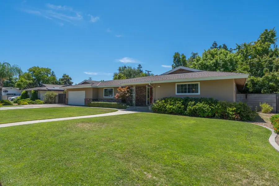 645 W Celeste Avenue, Fresno, CA 93704 - #2