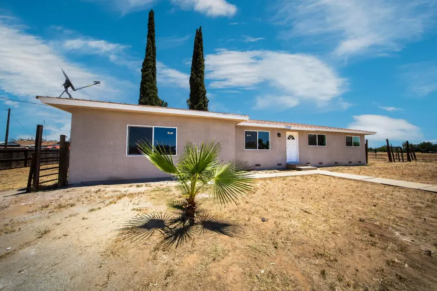 1557 Owens Street, Madera, CA 93638 - #2