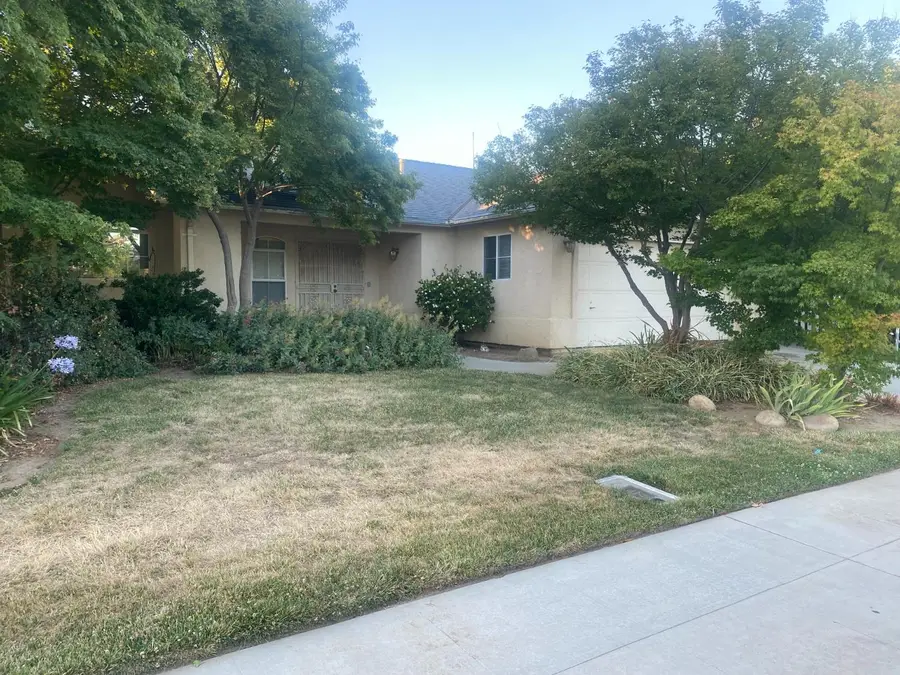 609 Merlot Avenue, Madera, CA 93637 - #3