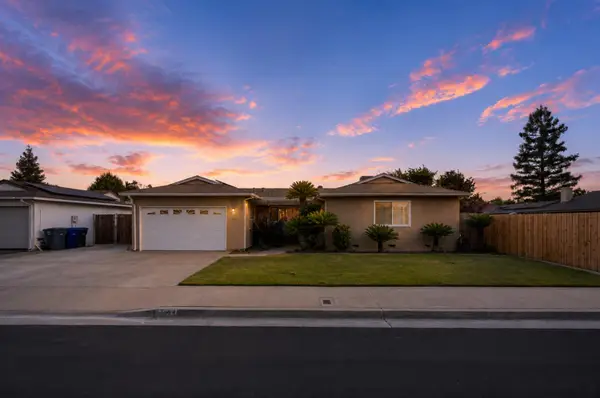 1764 Purvis Avenue, Clovis, CA 93611