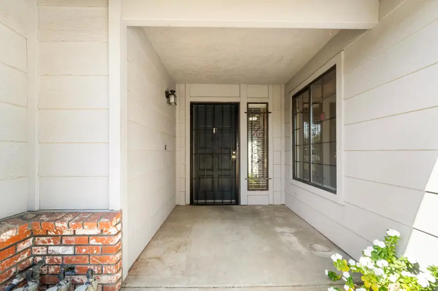 1407 Purvis Avenue, Clovis, CA 93611 - #3