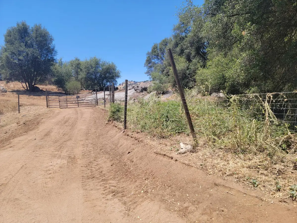 533 Mound Lane, Yokuts Valley, CA 93675 - #1