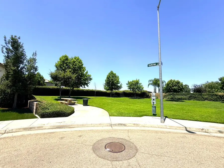 3479 N Hornet Avenue, Fresno, CA 93737 - #3