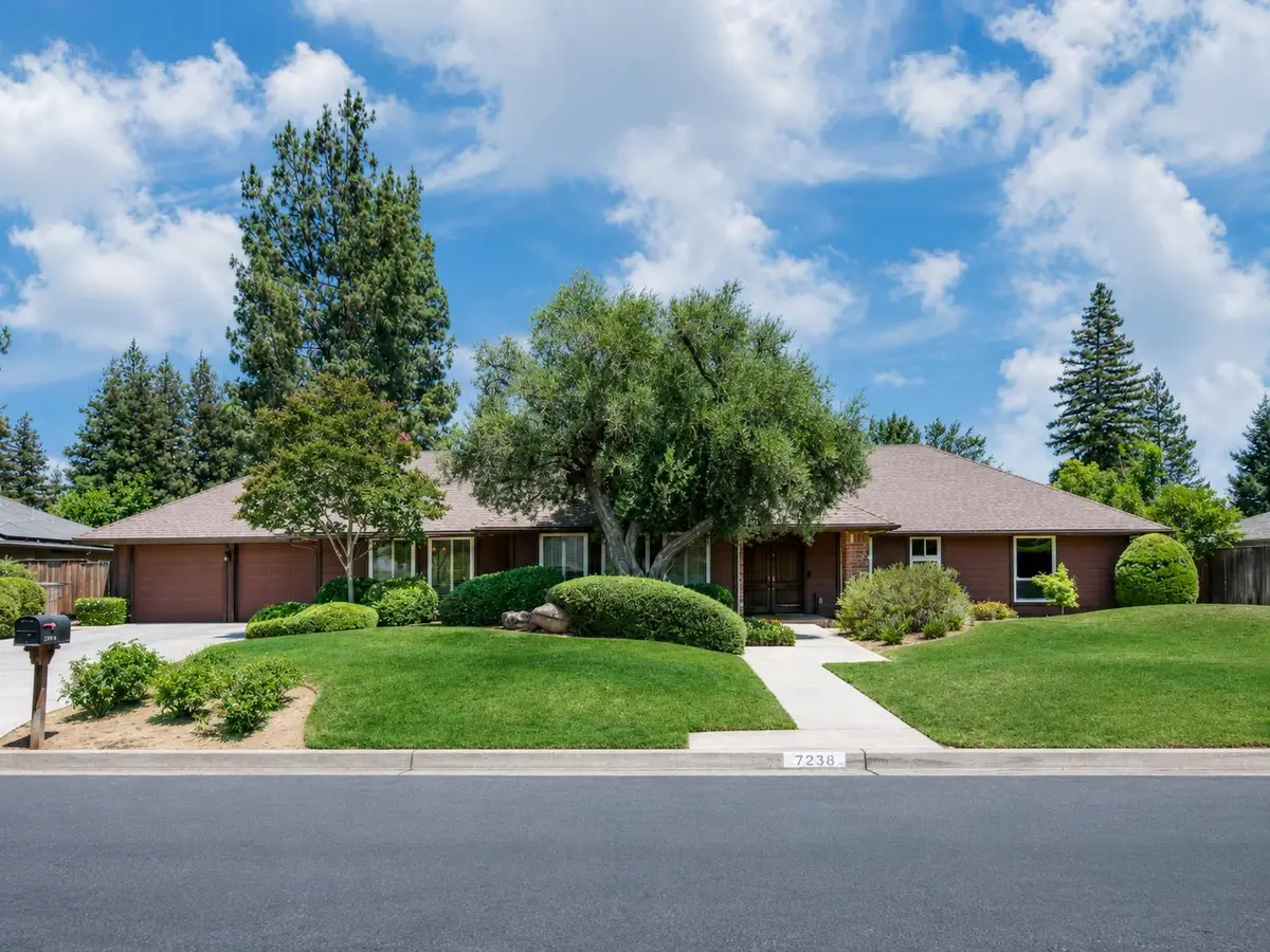 7238 N Ila, Fresno, CA 93711 - #1