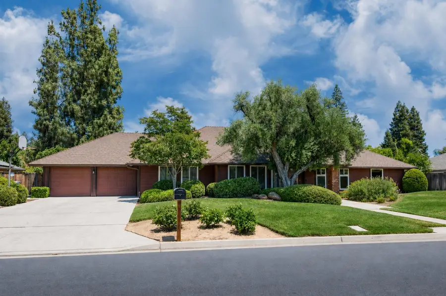 7238 N Ila, Fresno, CA 93711 - #2