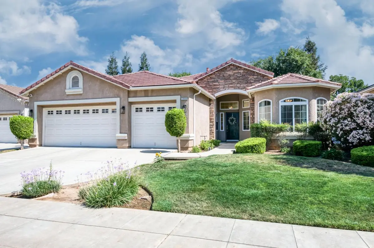 2888 E Muncie Avenue, Fresno, CA 93720 - #1