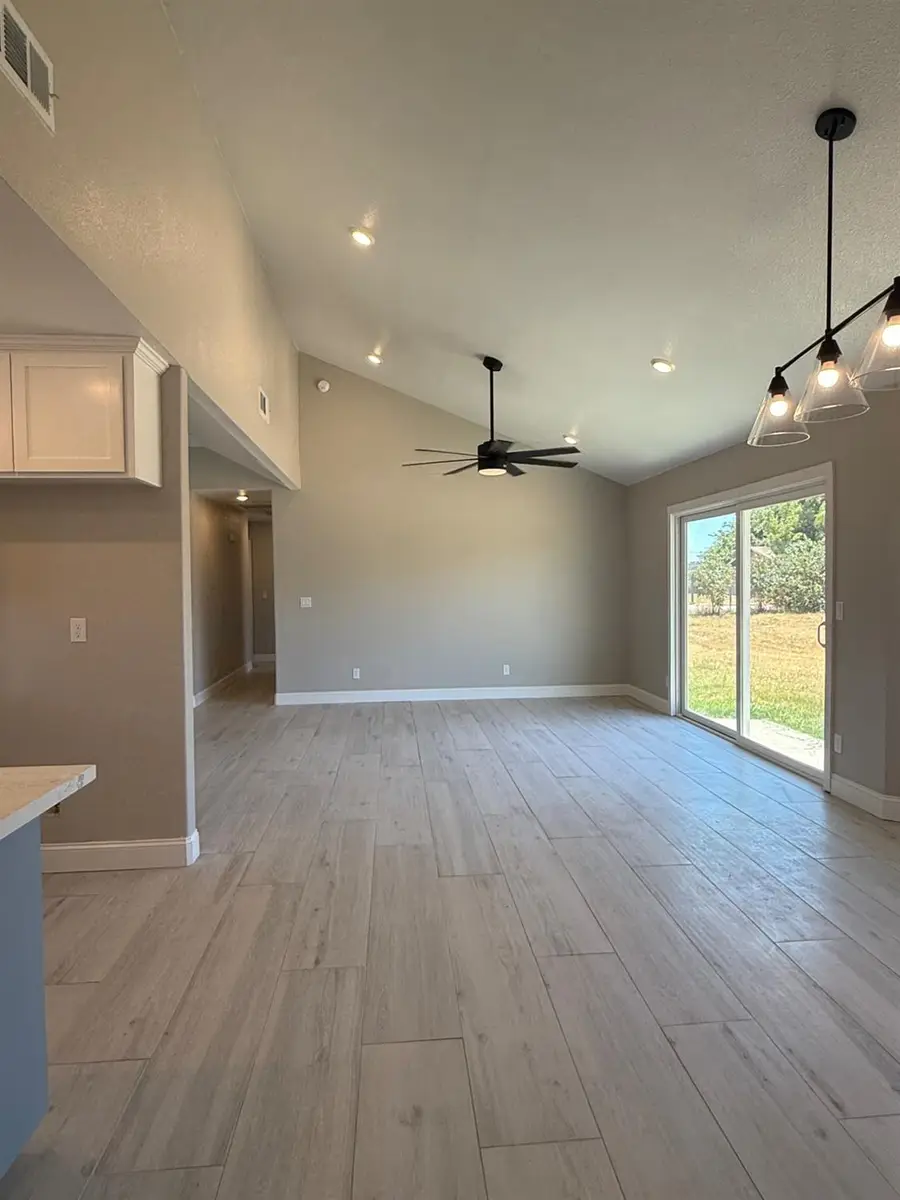 16576 Camden Drive, Madera, CA 93638 - #2