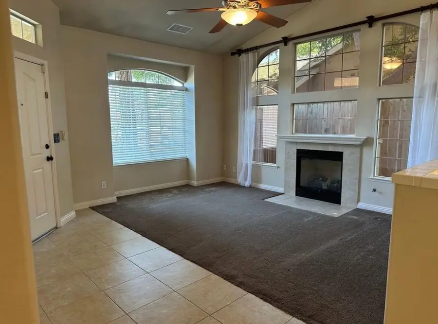 361 W Chennault Avenue, Clovis, CA 93611 - #2