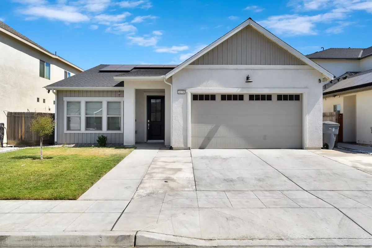 6178 E Mono Street, Fresno, CA 93727 - #1