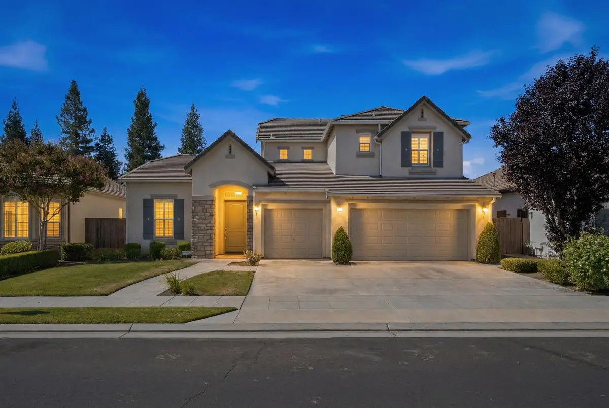 3242 Everglade Avenue, Clovis, CA 93619 - #1