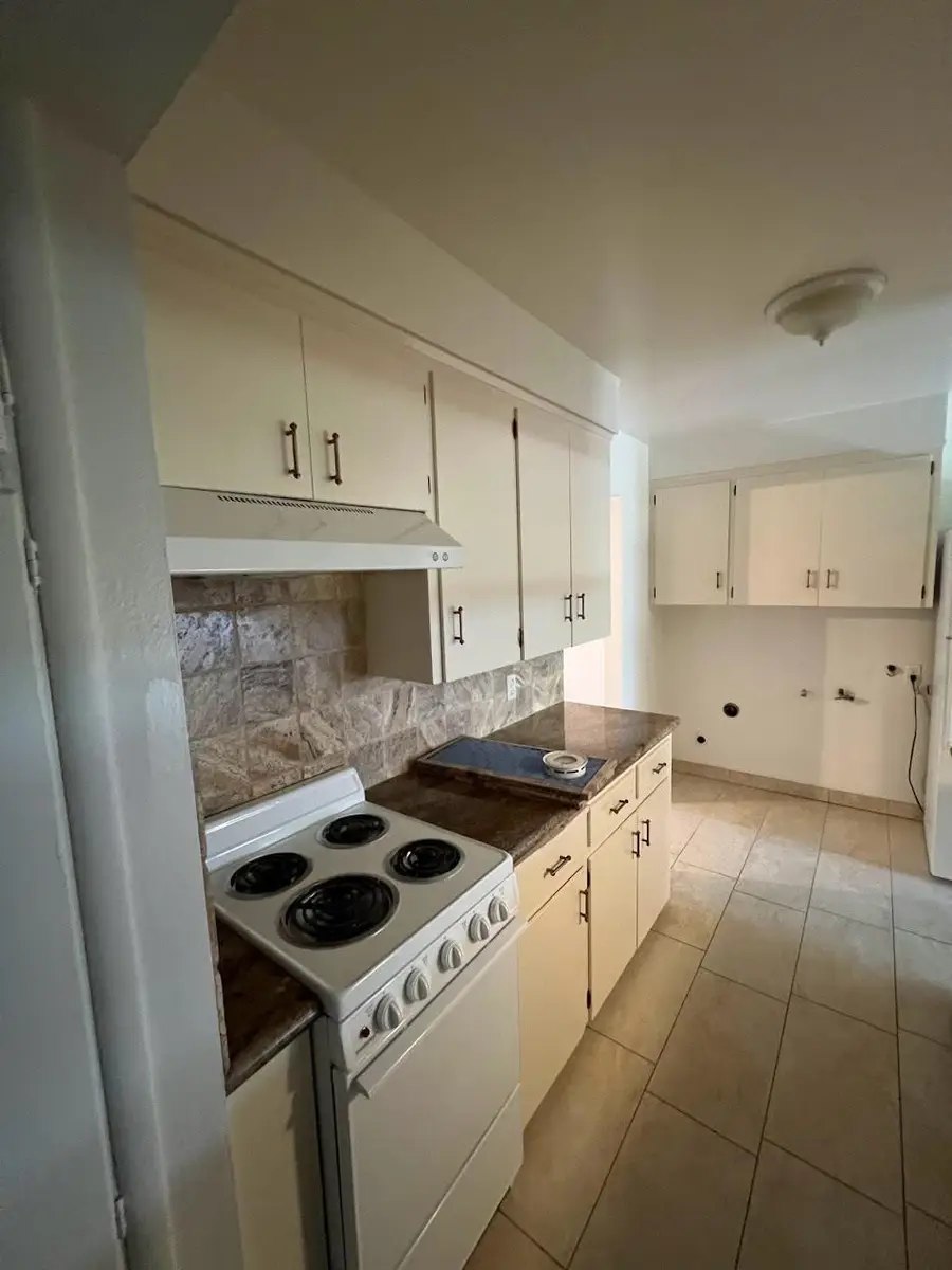 1614 12th Street, Reedley, CA 93654 - #3