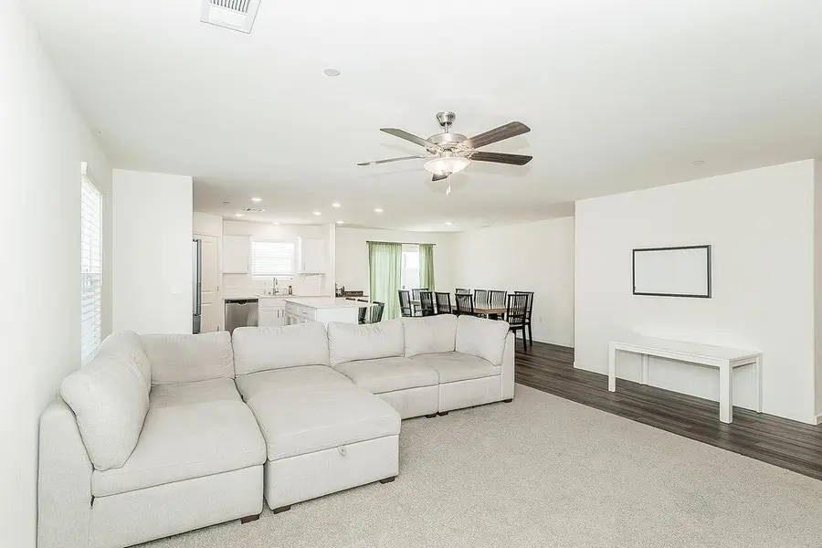 1105 E Packwood, Visalia, CA 93292 - #3