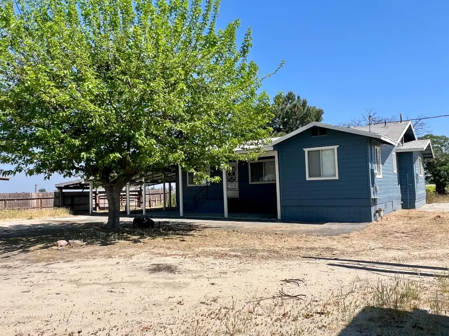 13608 S Academy, Kingsburg, CA 93631 - #2