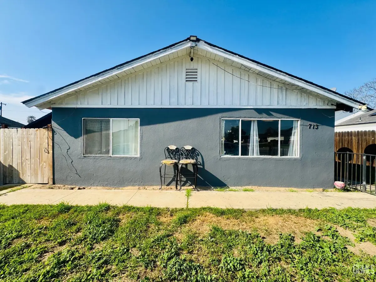 713 Iris Street, Bakersfield, CA 93308 - #1