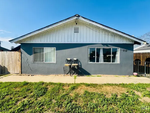 713 Iris Street, Bakersfield, CA 93308