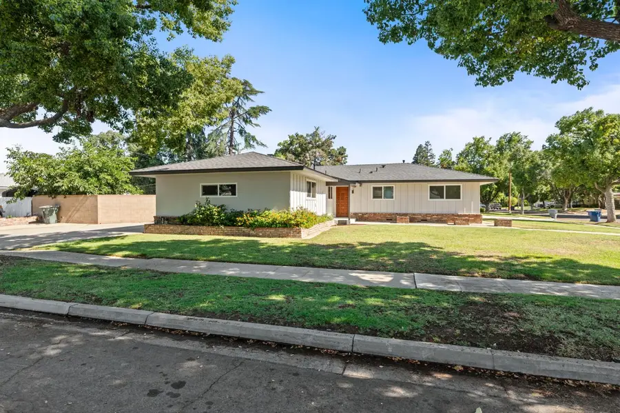 4627 N Ila Avenue, Fresno, CA 93705 - #3