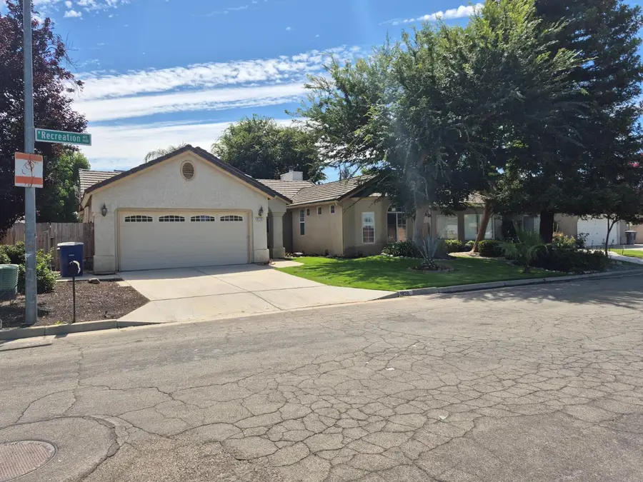9128 N Recreation Avenue, Fresno, CA 93720 - #3