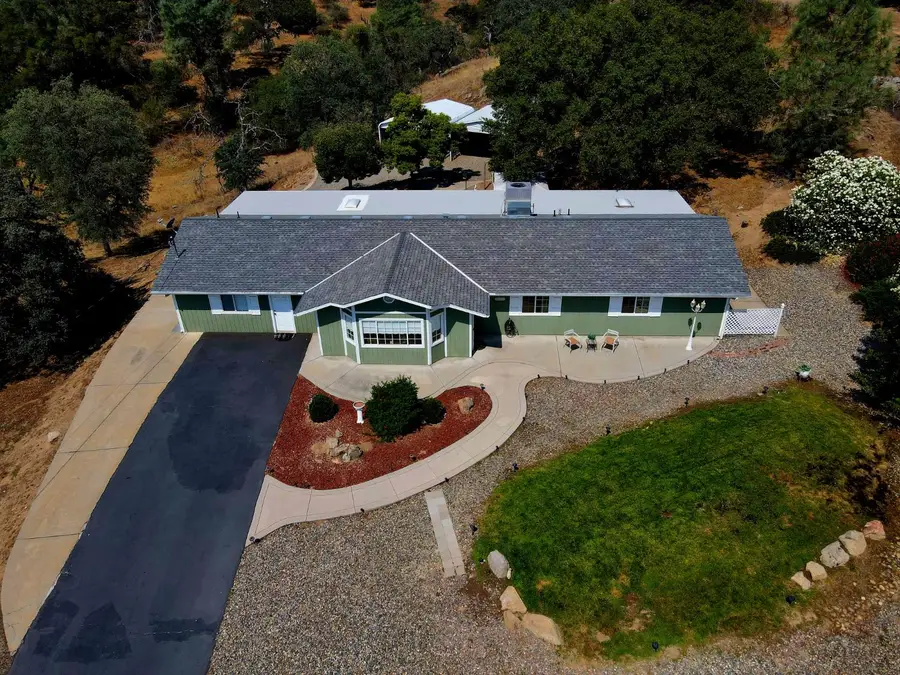 30572 Titan Drive, Coarsegold, CA 93614 - #2